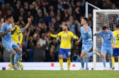 THE CITYZENS SAIL TO THE TOP OF THE PREMIER LEAGUE AFTER A 3-0 WIN OVER THE SEAGULLS