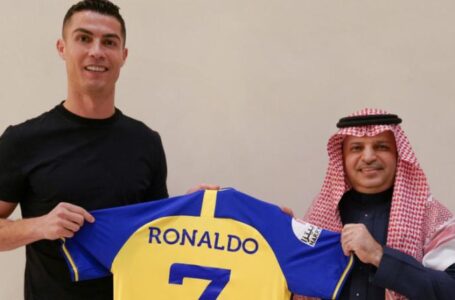 Cristiano Ronaldo joins Saudi Arabian side Al Nassr until 2025