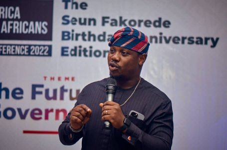 Commissioner for Youths and Sports, Fakorede canvasses votes for Governor Makinde