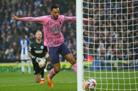 EVERTON TRASH BRIGHTON 5-1 TO MOVE OUT OF RELEGATION WATERS