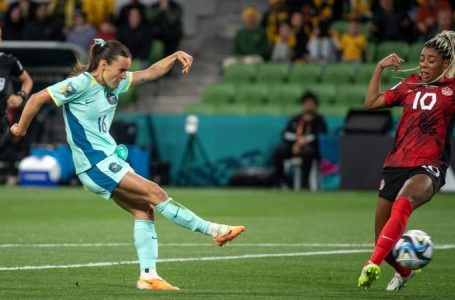 AUSTRALIA TRASH CANADA 4-0 TO QUALIFY FOR SECOND ROUND AS GROUP WINNERS