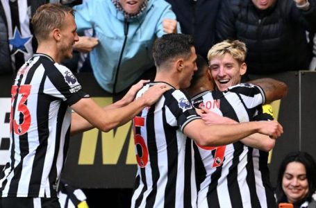 NEWCASTLE THUMP PALACE 4-0 TO MOVE UP TO FIFTH
