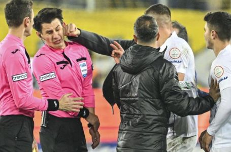 Referee punched- Turkish FA halts league football after club president hits Super Lig official