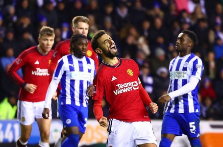 UNITED BEAT WIGAN ATHLETIC 2-0 TO MOVE TO FA CUP NEXT ROUND