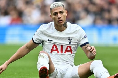 Richarlison- Knee injury rules out Tottenham forward for three to four weeks