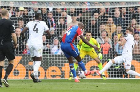 CRYSTAL PALACE TRASH WEST HAM 5-2 @ HOME TO GO CLEAR OF RELEGATION ZONE