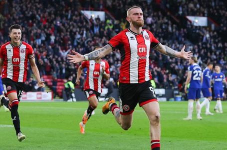 OLI McBURNIE SCORES INJURY-TIME GOAL AS SHEFFIELD UNITED HOLD CHELSEA TO 2-2 DRAW @ HOME